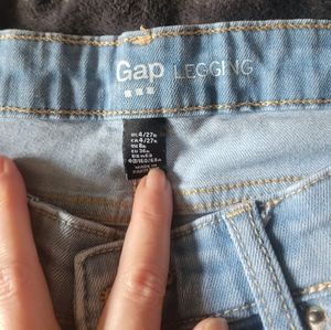 Gap Jegging